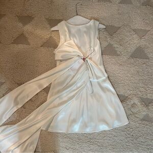 Pretty white engagement/wedding dress with bow!!
